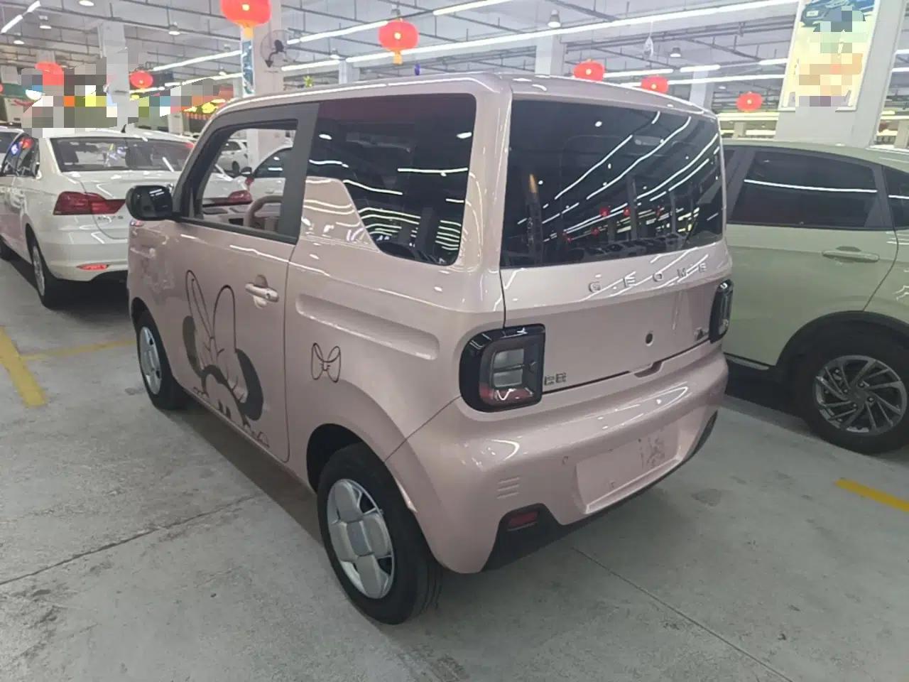 Geely Galaxy Panda 2023 Panda Mini 200km Endurance Bear — миниатюра 4