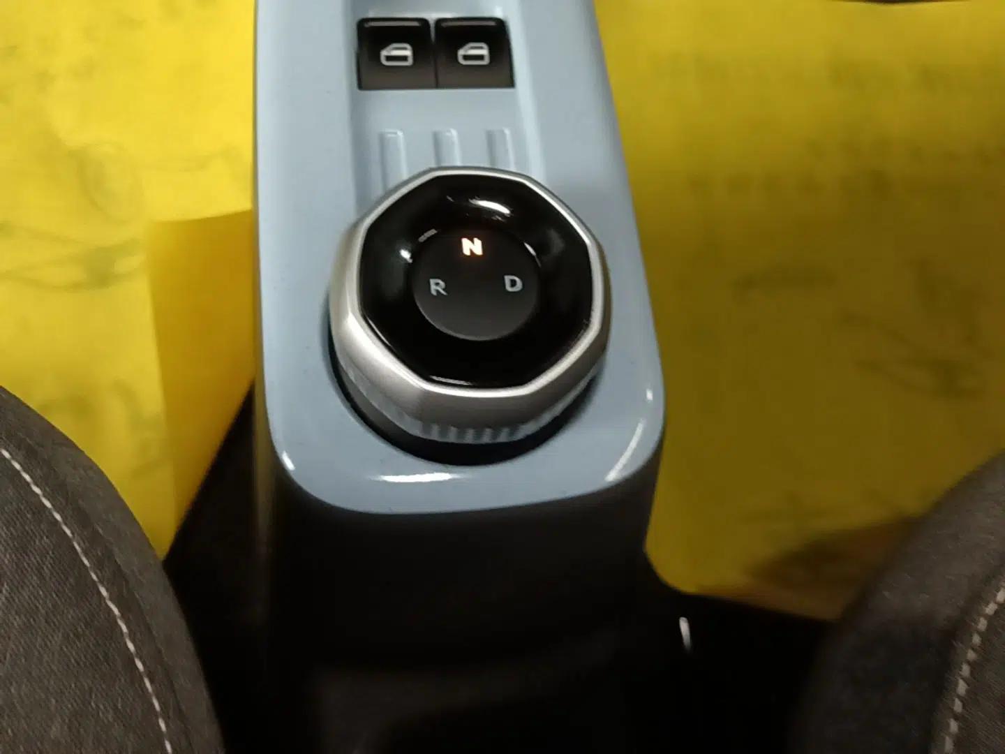 Geely Galaxy Panda 2024 Panda Mini 200km Endurance Bear — миниатюра 16