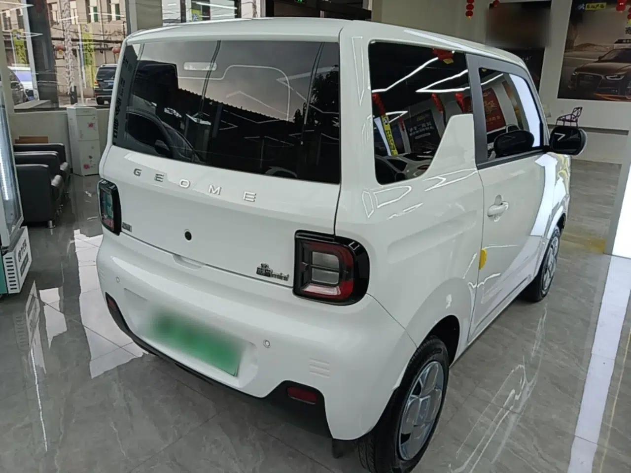 Geely Galaxy Panda 2024 Panda Mini 200km Endurance Bear — миниатюра 6