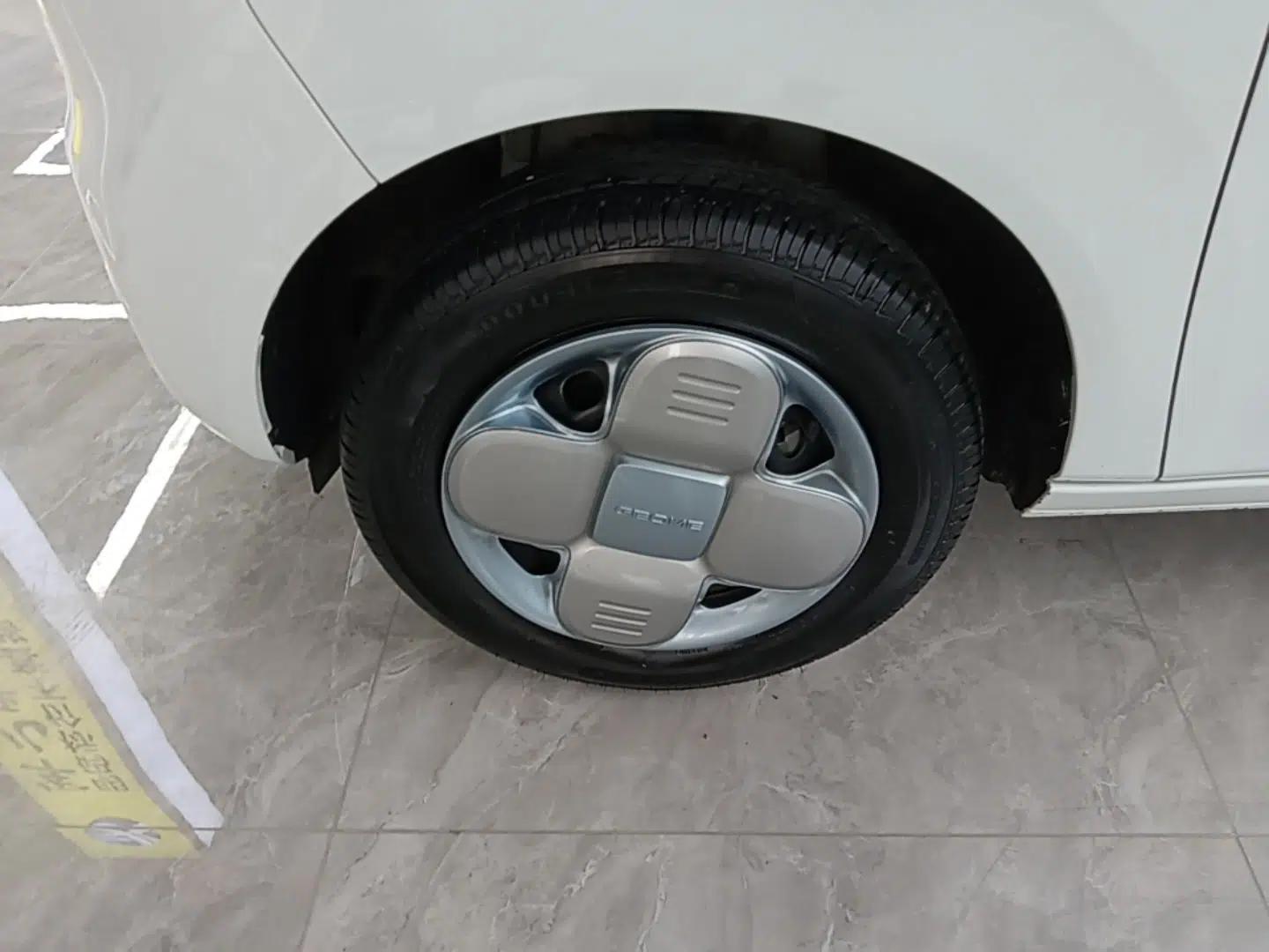 Geely Galaxy Panda 2024 Panda Mini 200km Endurance Bear — миниатюра 10