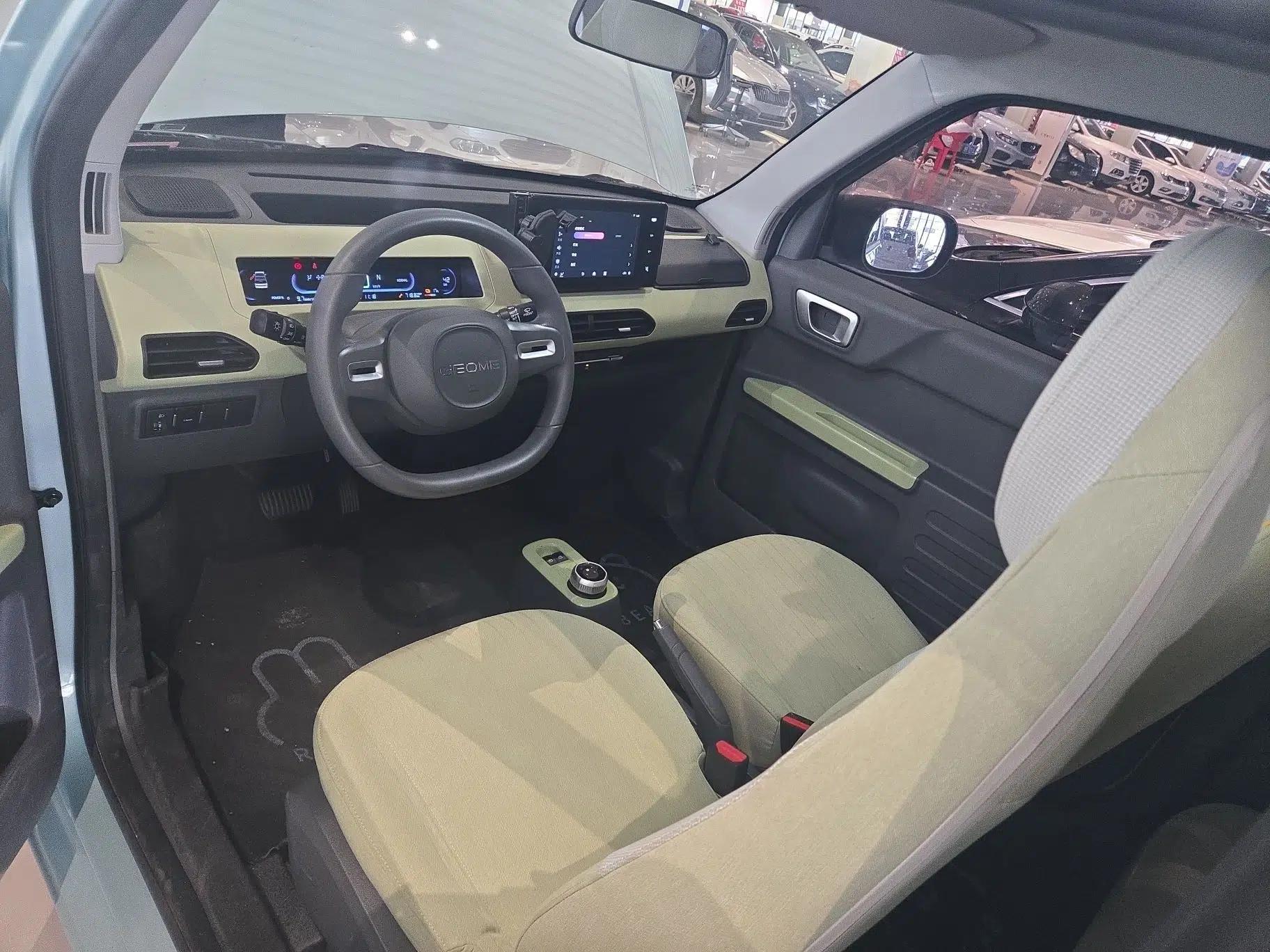 Geely Galaxy Panda 2023 Panda Mini 200km Endurance Bear — миниатюра 11