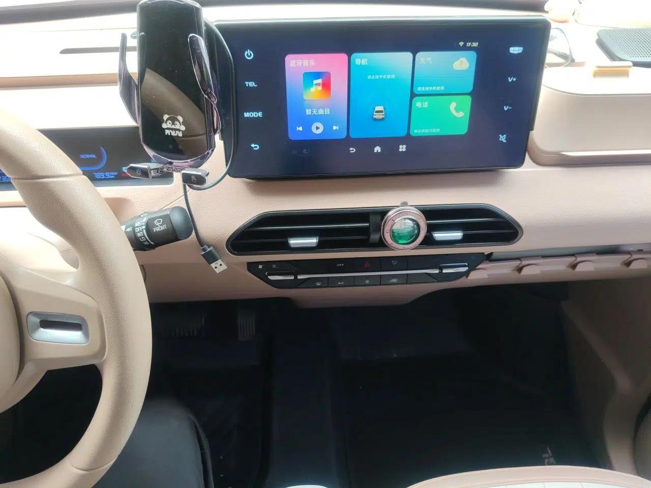 Geely Galaxy Panda 2023 Panda Mini 200km Endurance Bear — миниатюра 13