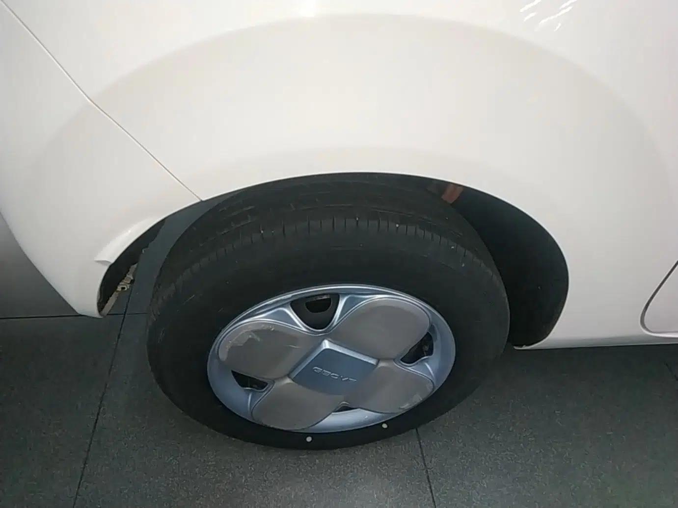 Geely Galaxy Panda 2023 Panda Mini 200km Endurance Bear — миниатюра 11