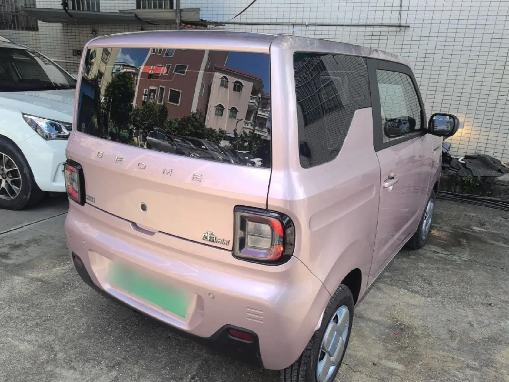 Geely Galaxy Panda 2024 Panda Mini 200km Dragon Edition — миниатюра 6