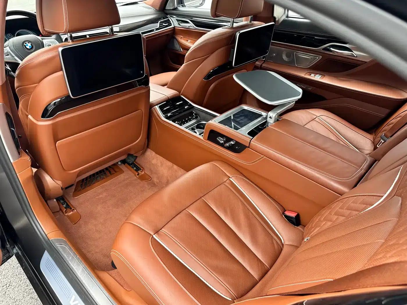2017 BMW 7 Series M760Li xDrive Premium Luxury Edition — миниатюра 11