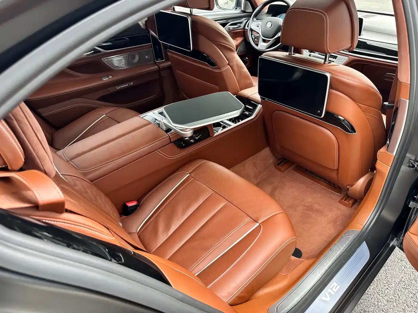 2017 BMW 7 Series M760Li xDrive Premium Luxury Edition — миниатюра 14