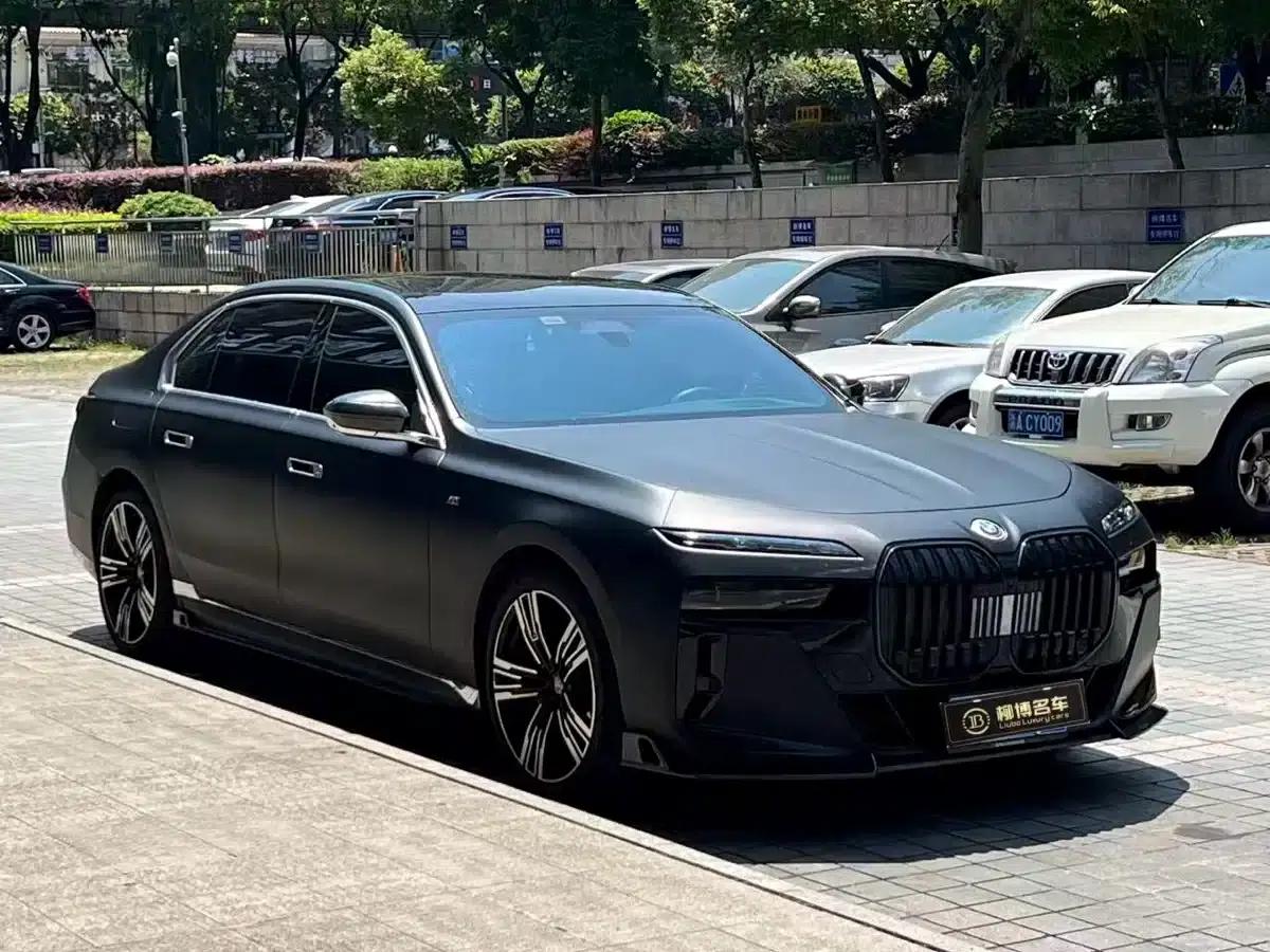 2023 BMW 7 Series 740Li Luxury M Sport Package — миниатюра 3