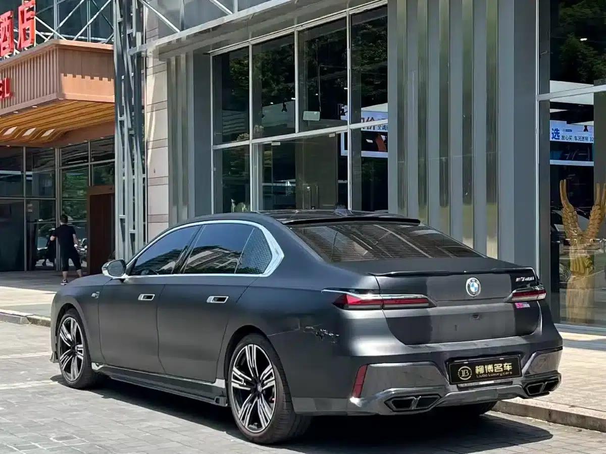 2023 BMW 7 Series 740Li Luxury M Sport Package — миниатюра 4