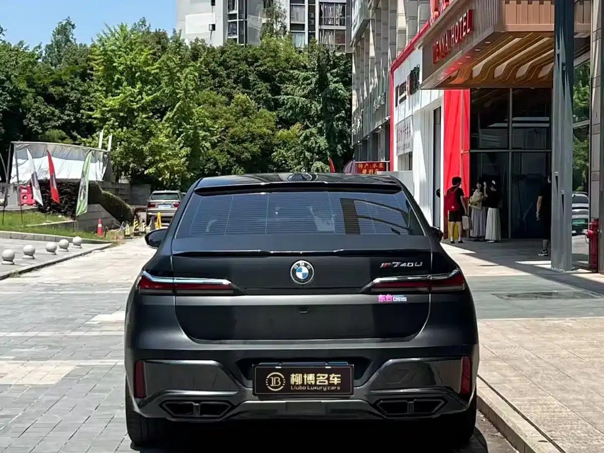 2023 BMW 7 Series 740Li Luxury M Sport Package — миниатюра 6
