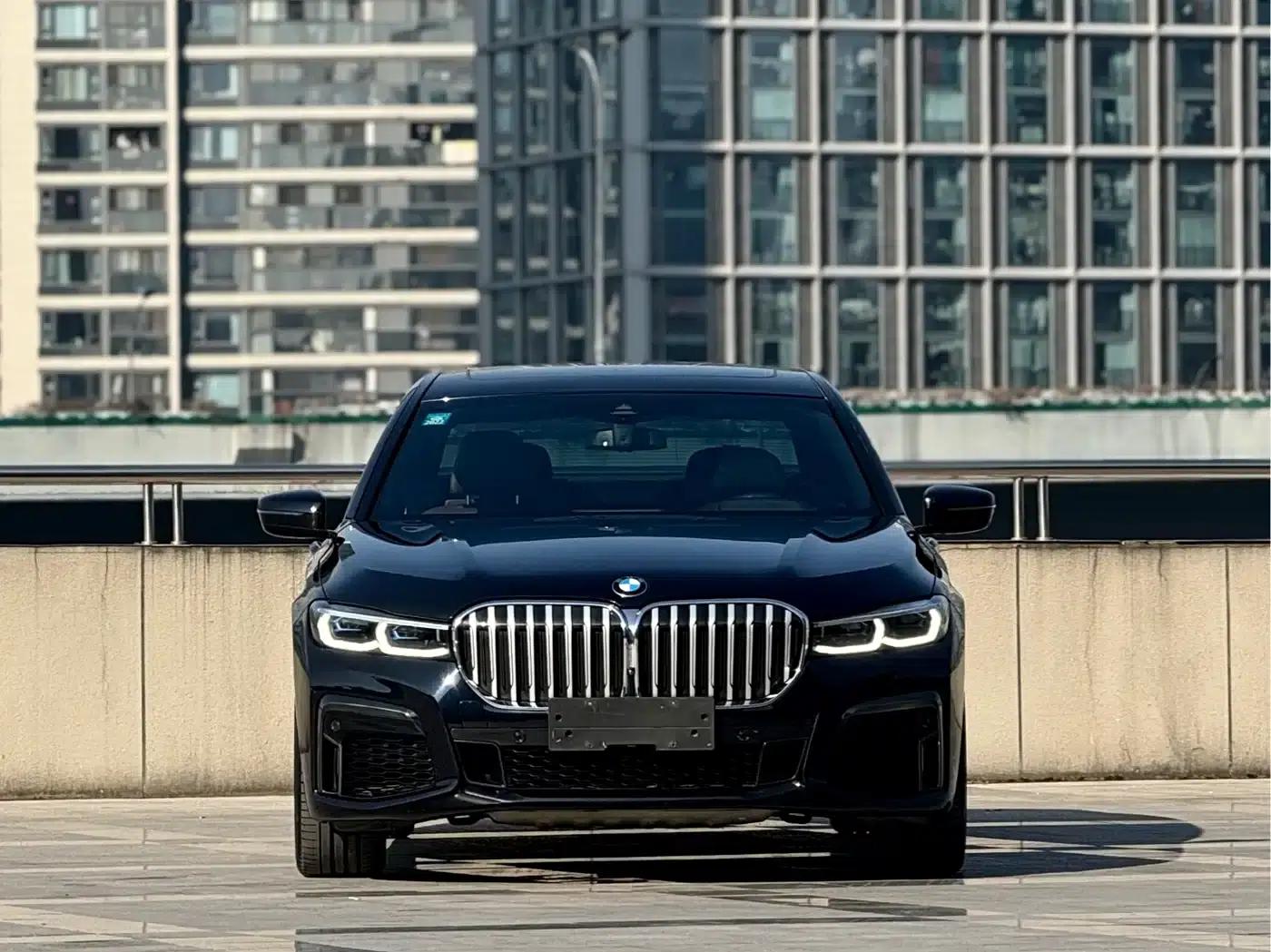 2019 BMW 7 Series 740Li Luxury M Sport Package — миниатюра 2