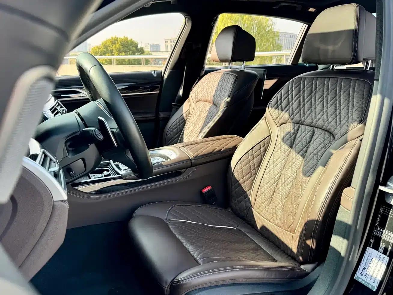 2019 BMW 7 Series 740Li Luxury M Sport Package — миниатюра 5