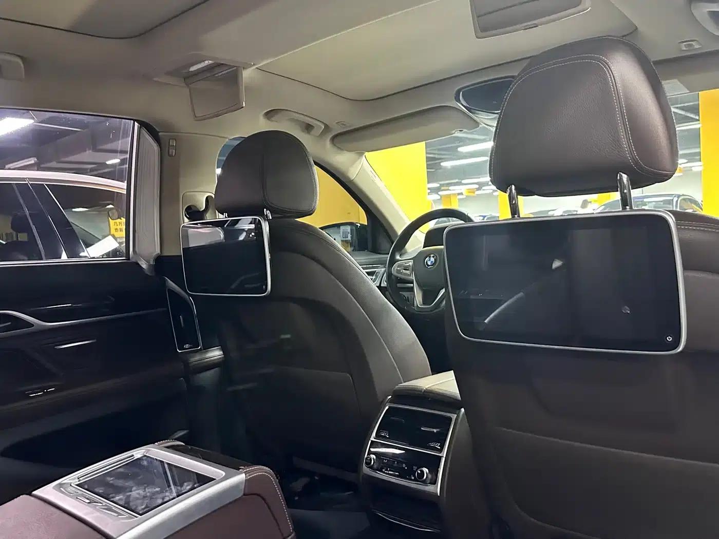 2017 BMW 7 Series 730Li Luxury — миниатюра 8