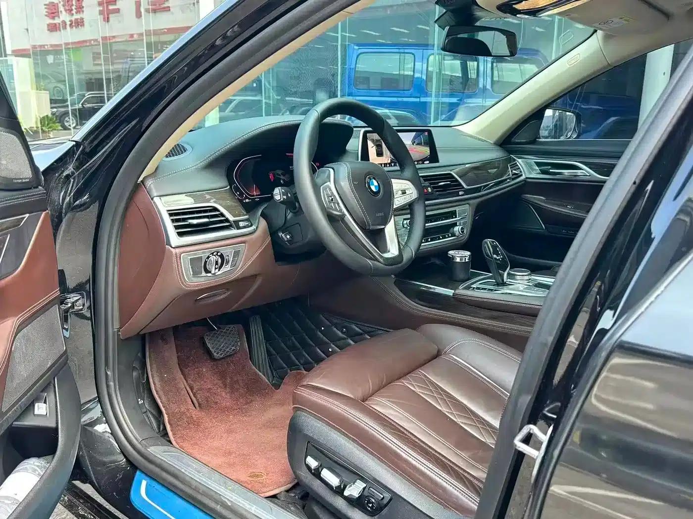 2019 BMW 7 Series 730Li Luxury Package — миниатюра 5
