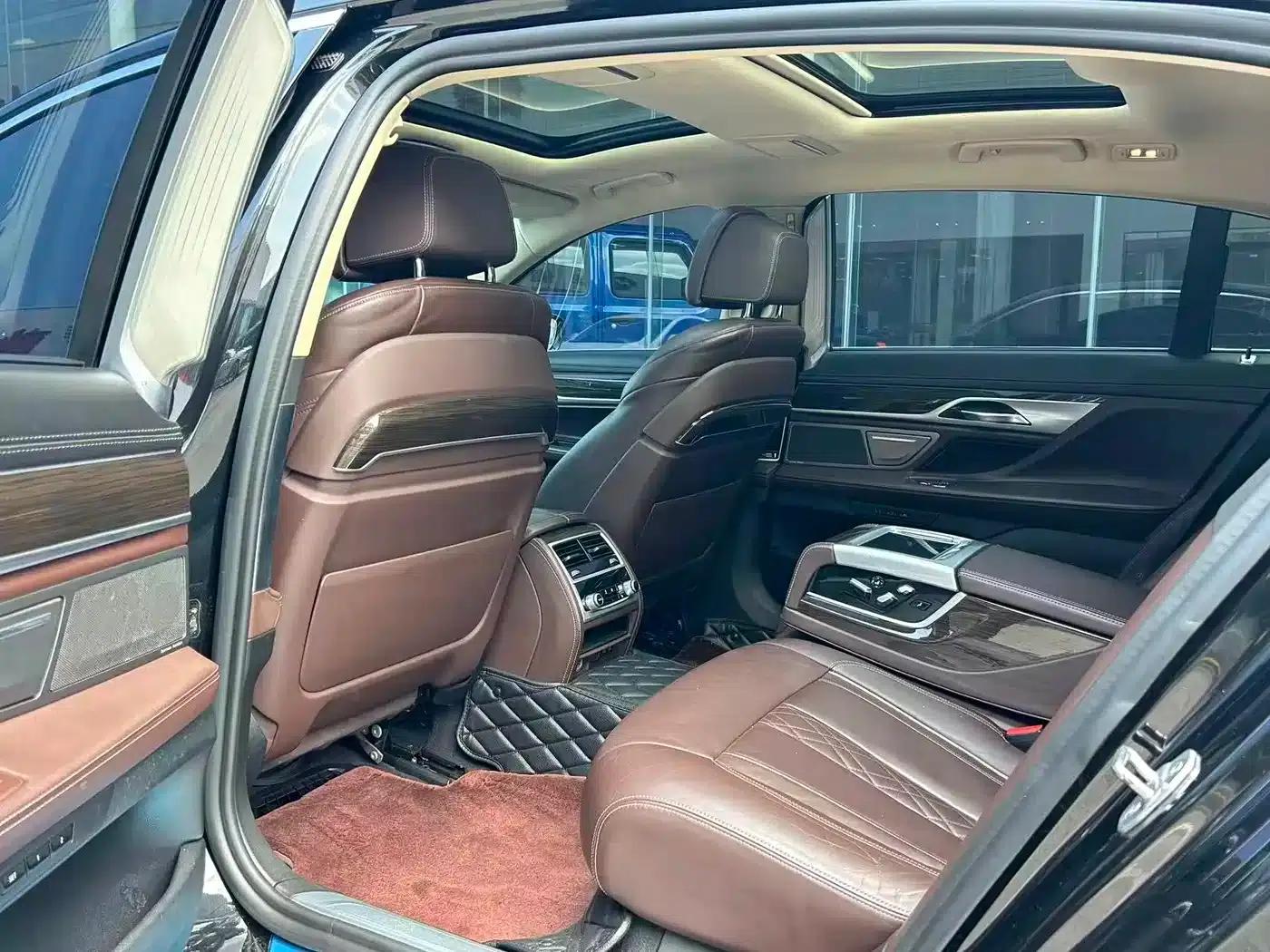 2019 BMW 7 Series 730Li Luxury Package — миниатюра 7