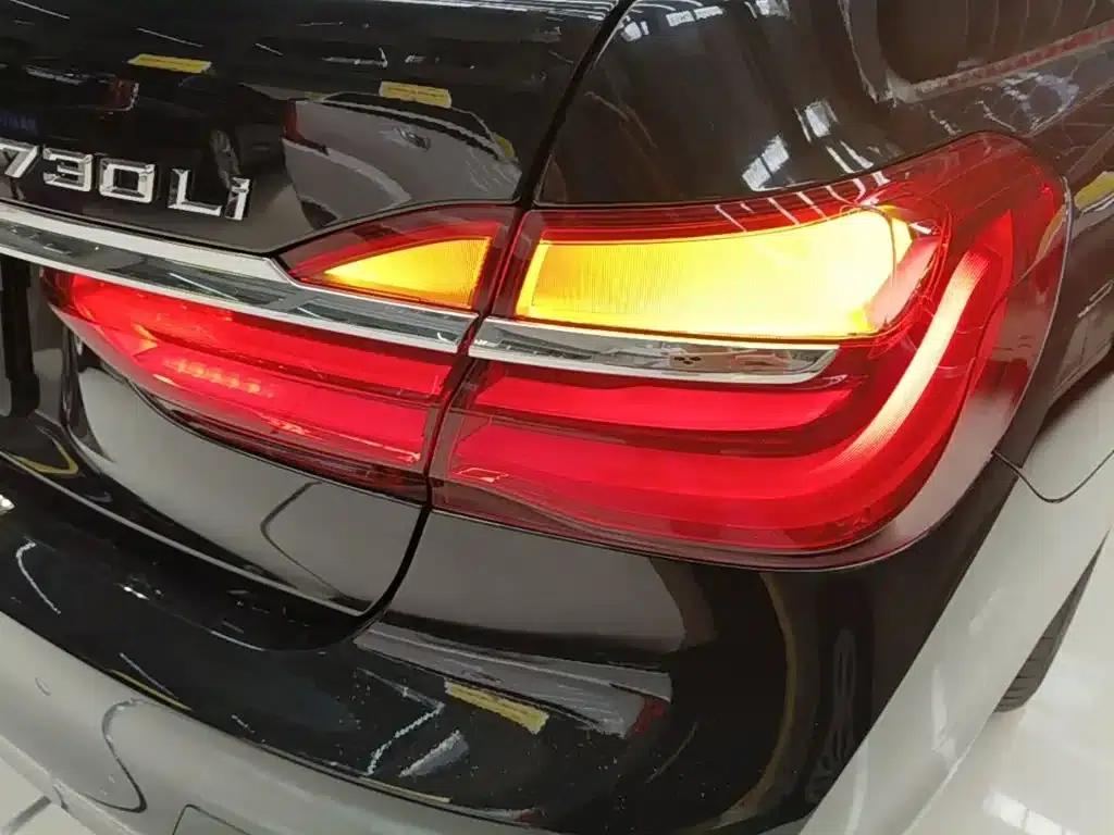 2017 BMW 7 Series 730Li Leading Edition — миниатюра 8