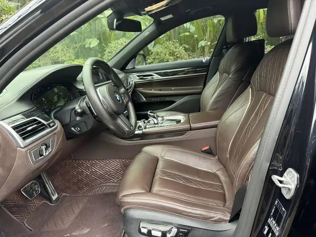 2019 BMW 7 Series Facelift 730Li M Sport Package — миниатюра 12
