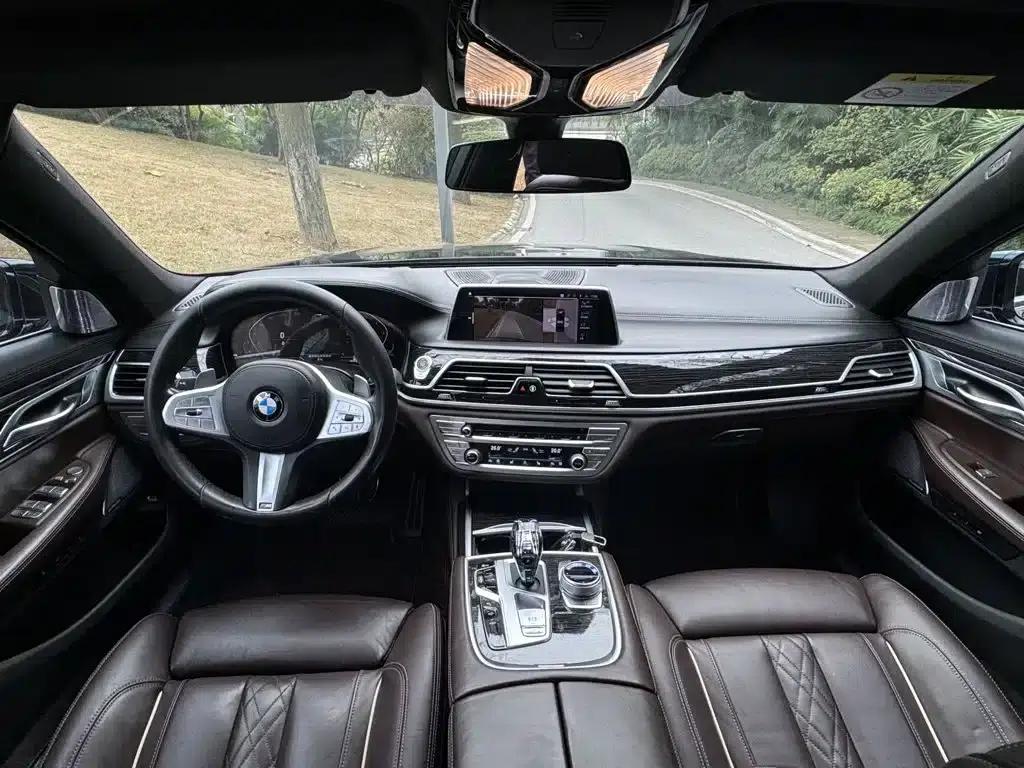 2019 BMW 7 Series Facelift 730Li M Sport Package — миниатюра 13