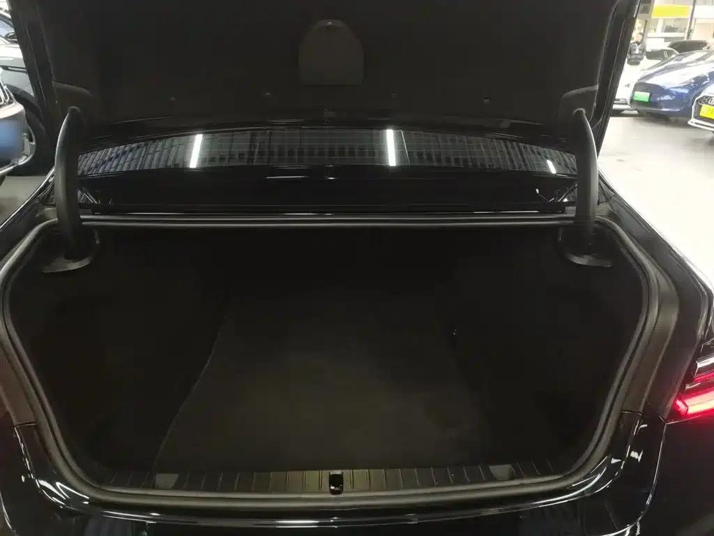 2019 BMW 7 Series Facelift 730Li M Sport Package — миниатюра 9