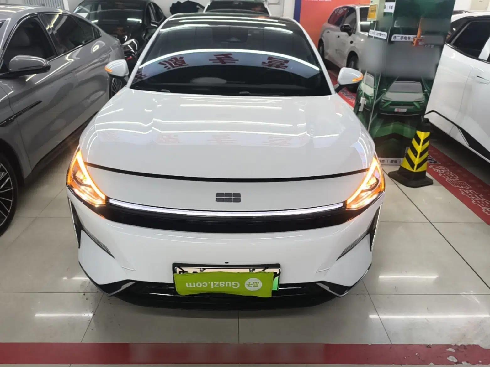Geely Galaxy L6 2024 125km Creative Edition — миниатюра 2