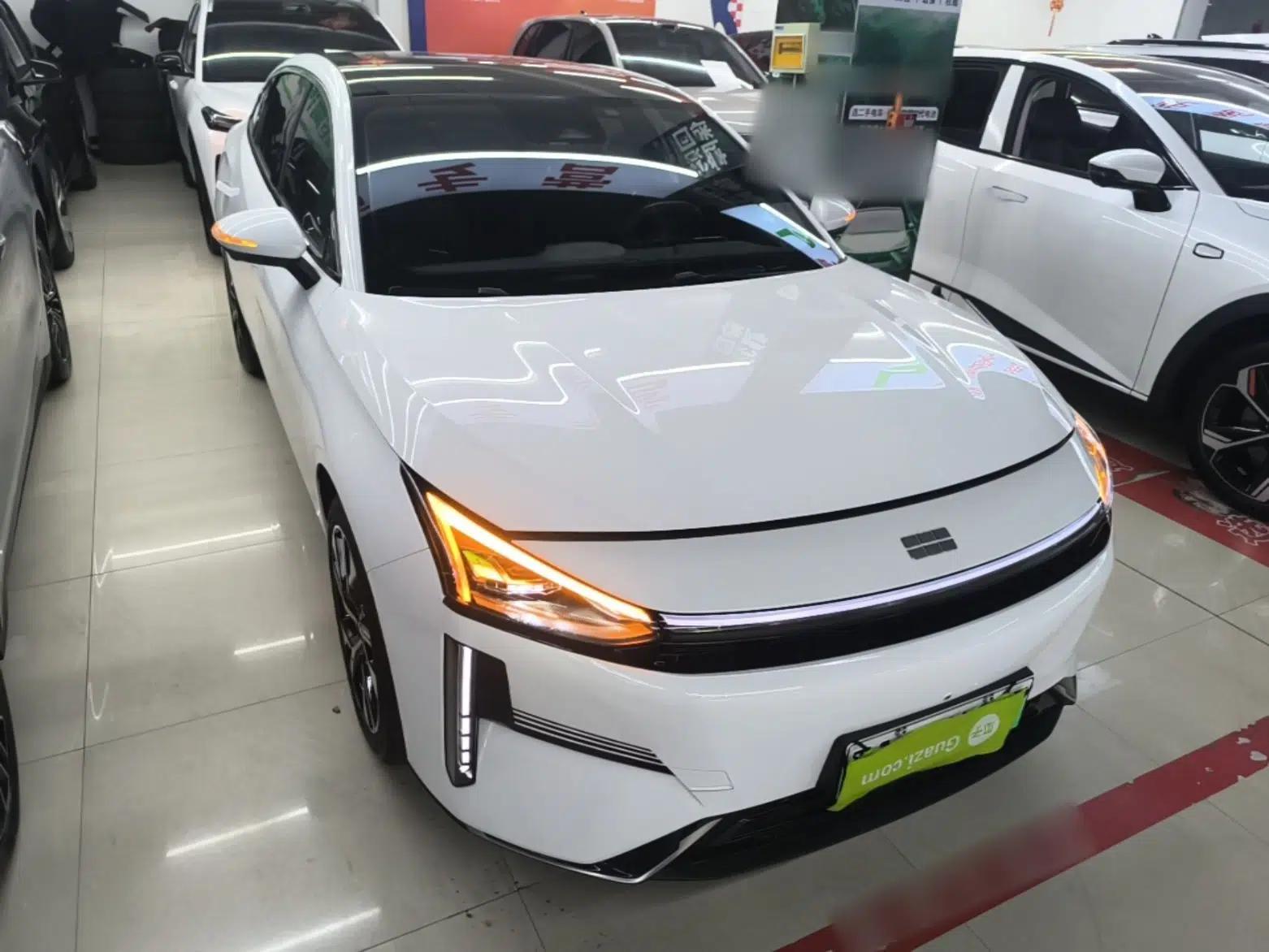 Geely Galaxy L6 2024 125km Creative Edition — миниатюра 3