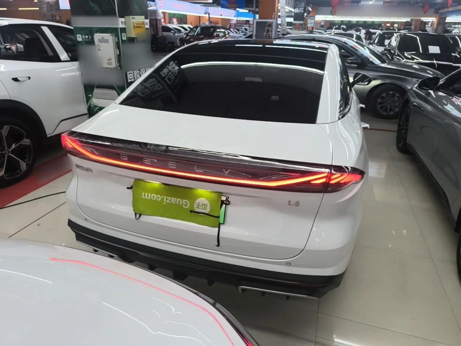 Geely Galaxy L6 2024 125km Creative Edition — миниатюра 5