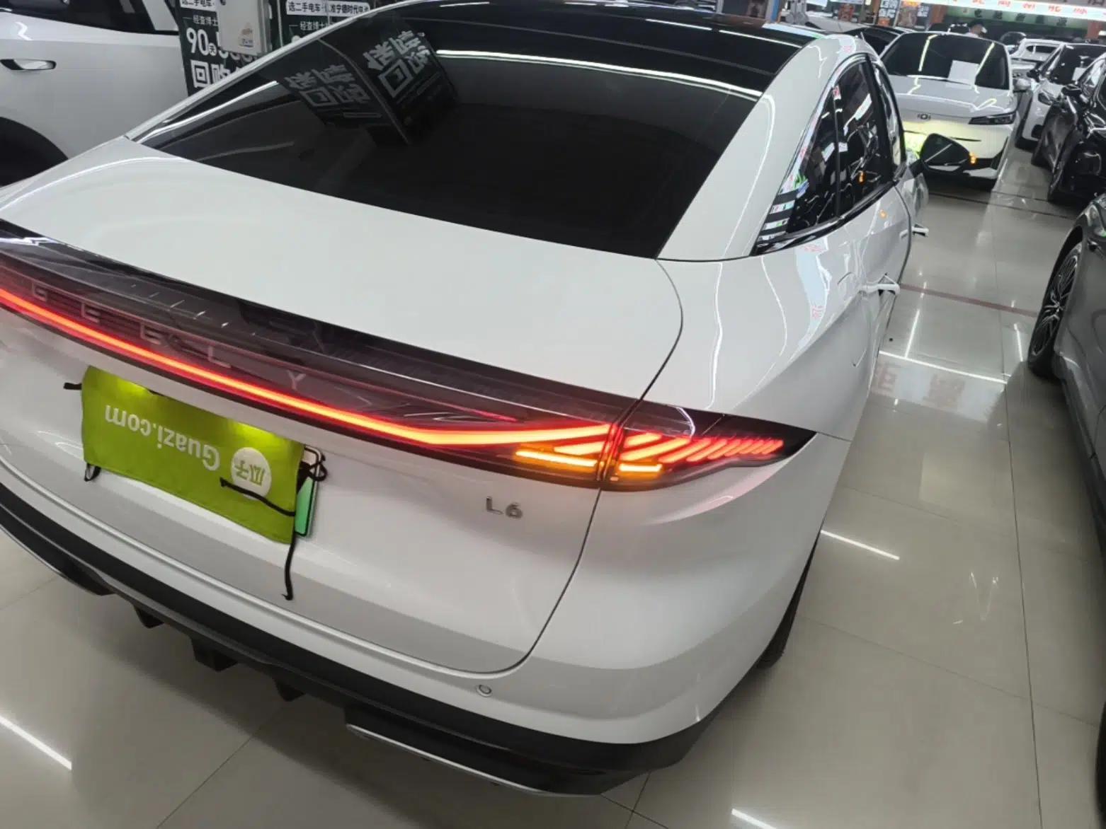 Geely Galaxy L6 2024 125km Creative Edition — миниатюра 9