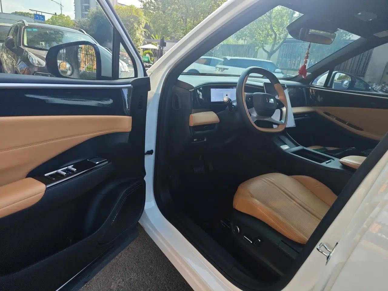 Geely Galaxy L7 2023 1.5T 115 km Asian Games Phantom Edition — миниатюра 16