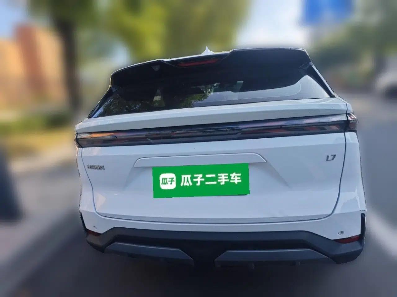 Geely Galaxy L7 2023 1.5T 115 km Asian Games Phantom Edition — миниатюра 5