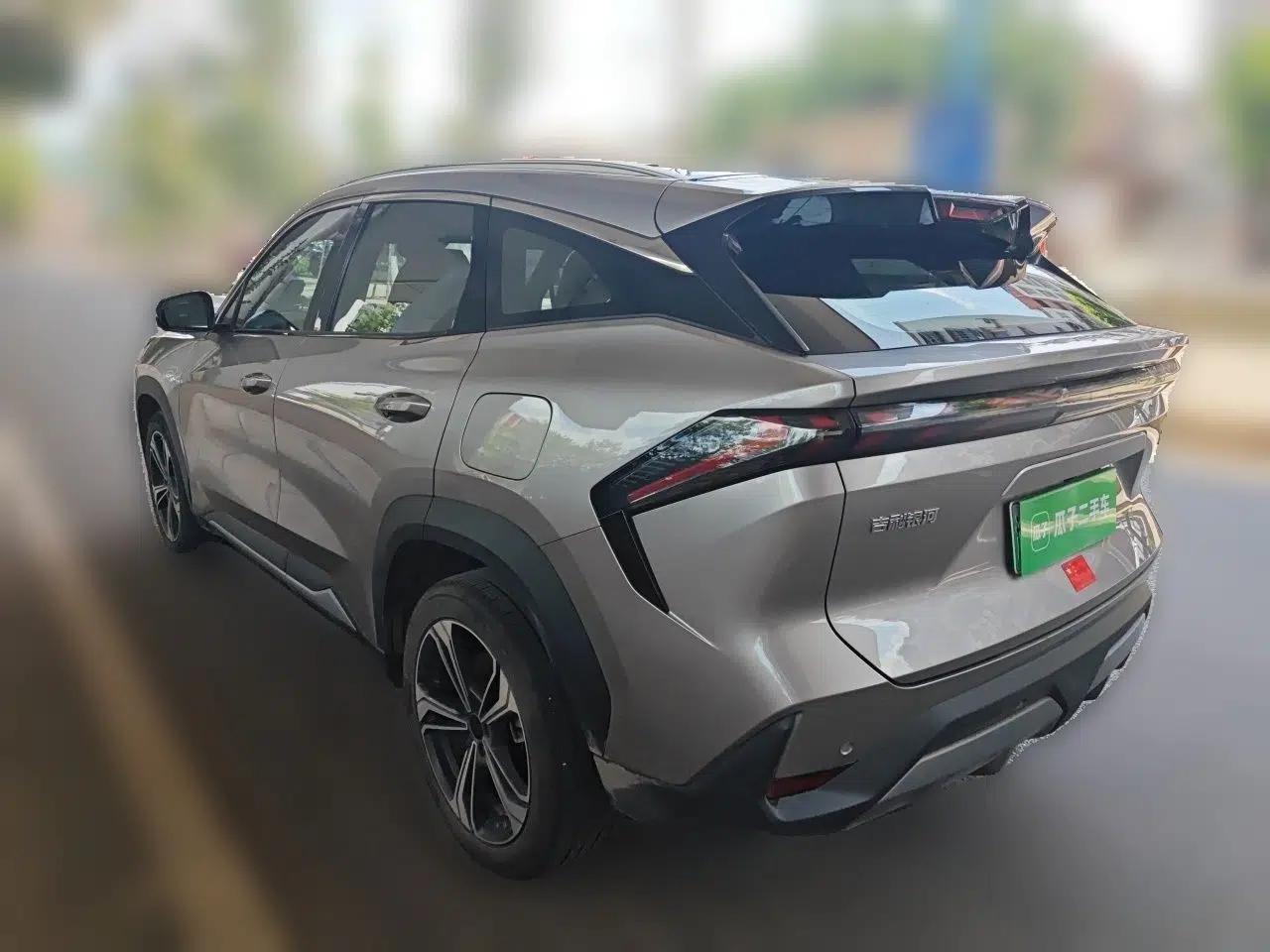 Geely Galaxy L7 2024 1.5T 115 km PLUS Dragon Edition — миниатюра 4