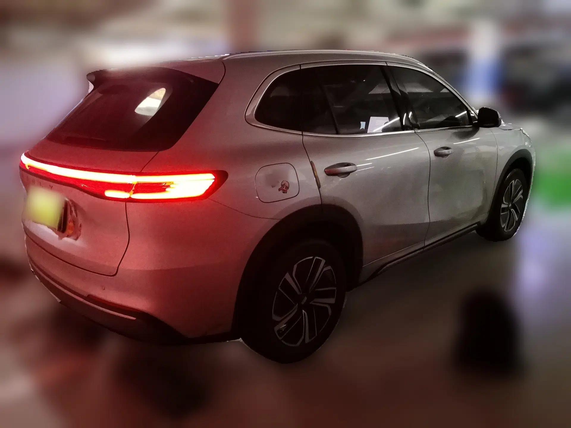Geely Galaxy Xingjian 7 EM-i 2025 120km Exploration+ Version — миниатюра 4