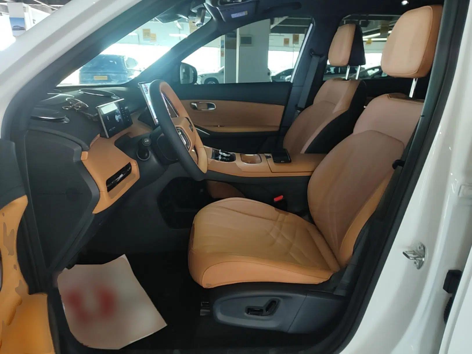 Geely Galaxy Xingjian 7 EM-i 2025 120km Exploration+ Version — миниатюра 17