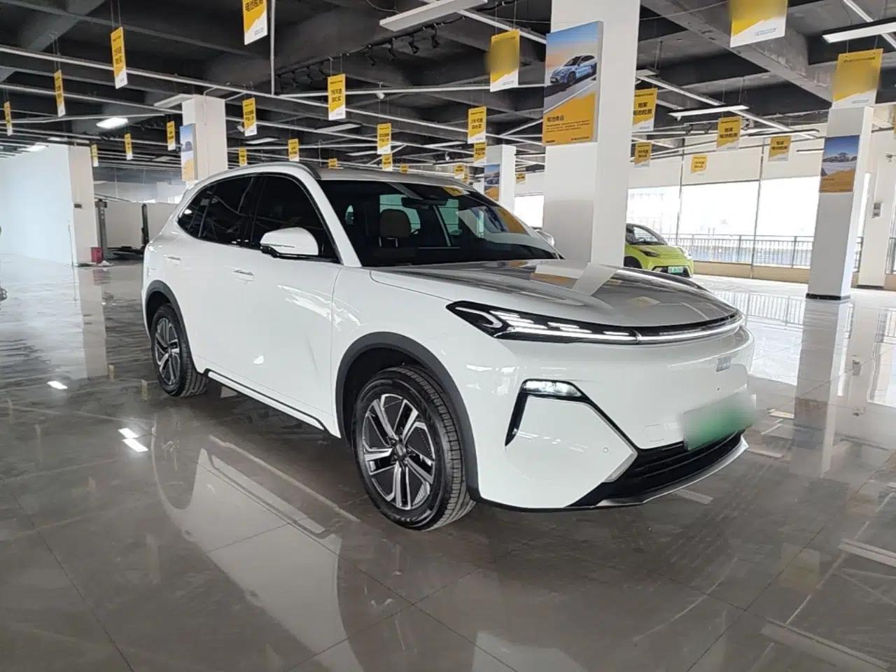 Geely Galaxy Xingjian 7 EM-i 2025 120km Exploration+ Version — миниатюра 3