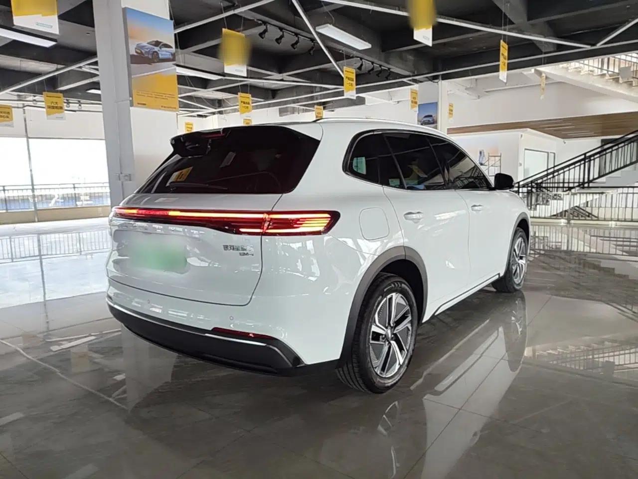 Geely Galaxy Xingjian 7 EM-i 2025 120km Exploration+ Version — миниатюра 6