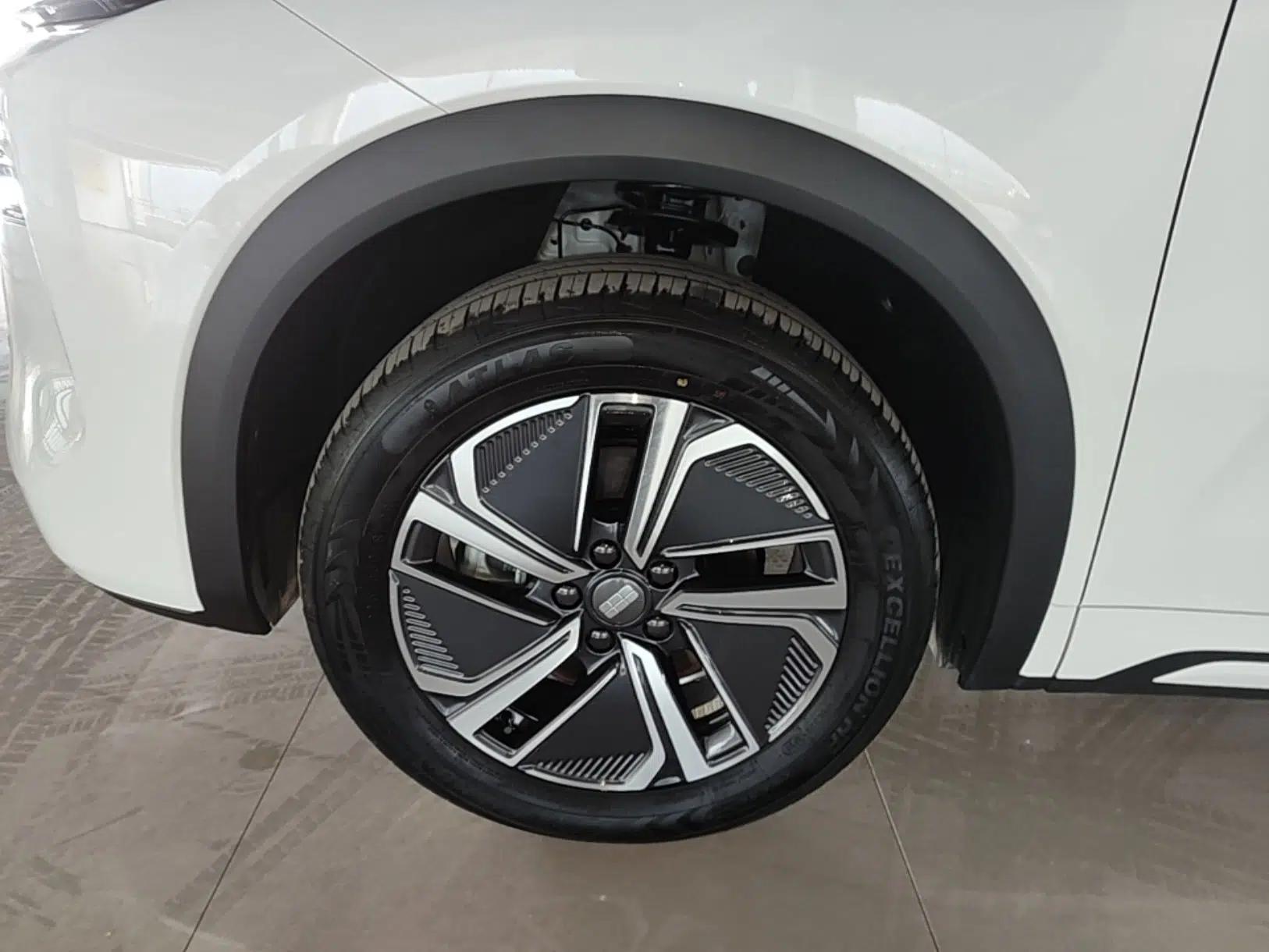 Geely Galaxy Xingjian 7 EM-i 2025 120km Exploration+ Version — миниатюра 10