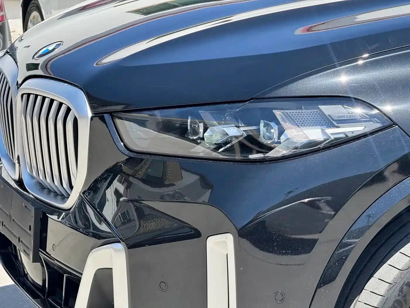 BMW X5 2023 xDrive 30Li Luxury M Sport Package — миниатюра 2