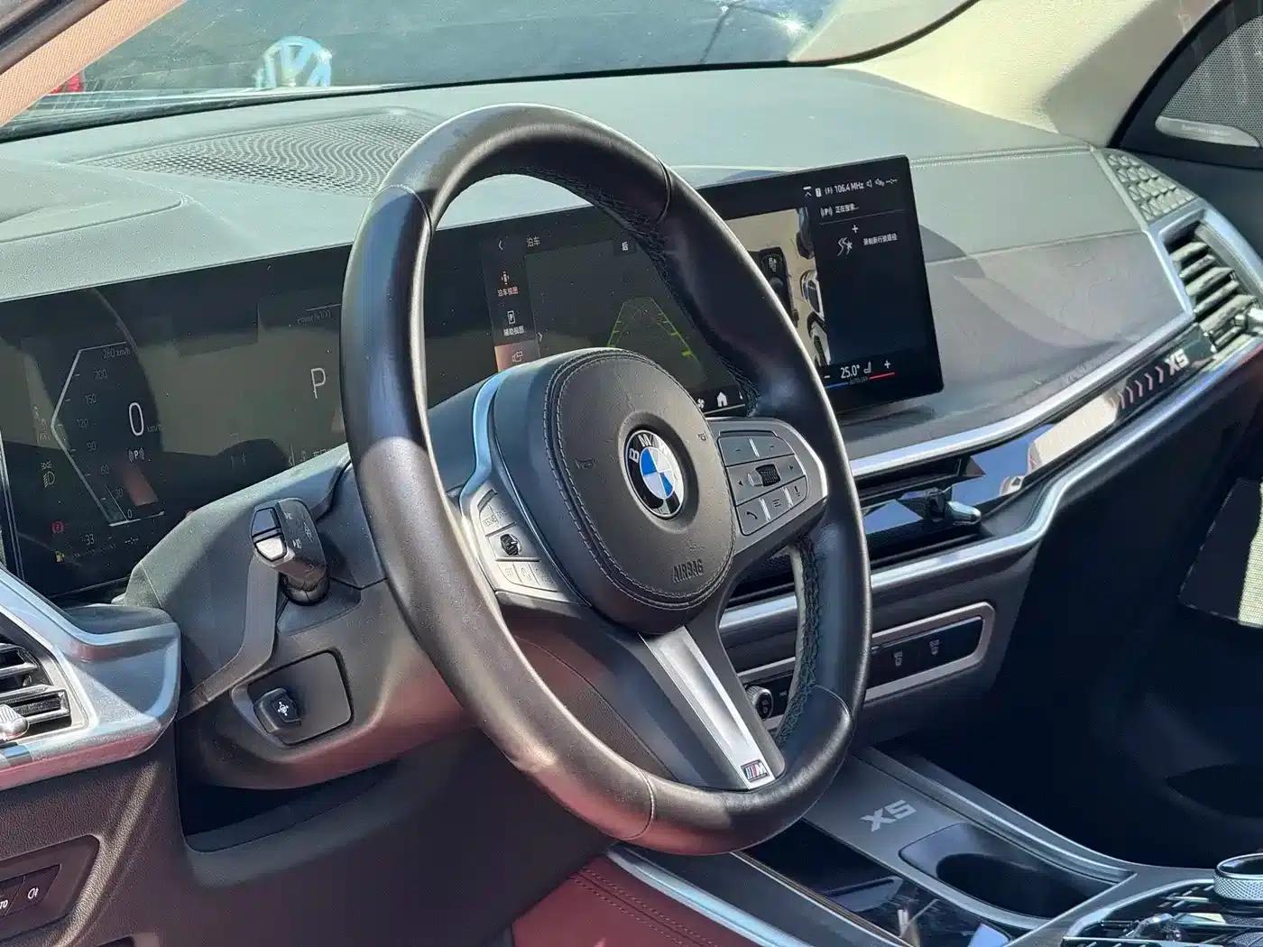 BMW X5 2023 xDrive 30Li Luxury M Sport Package — миниатюра 11
