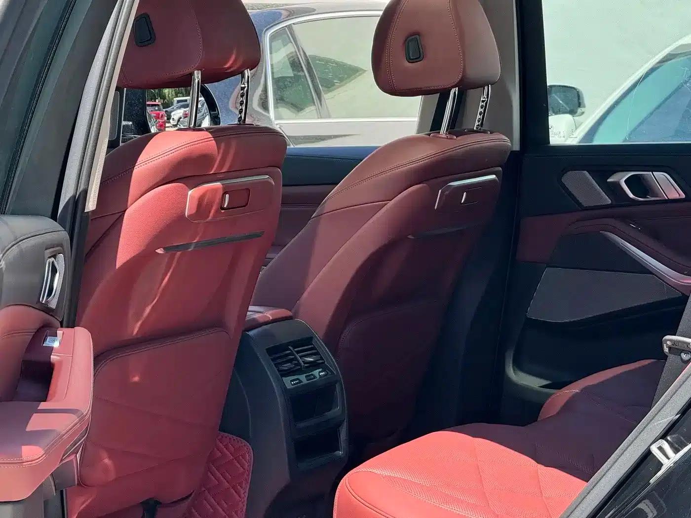 BMW X5 2023 xDrive 30Li Luxury M Sport Package — миниатюра 17