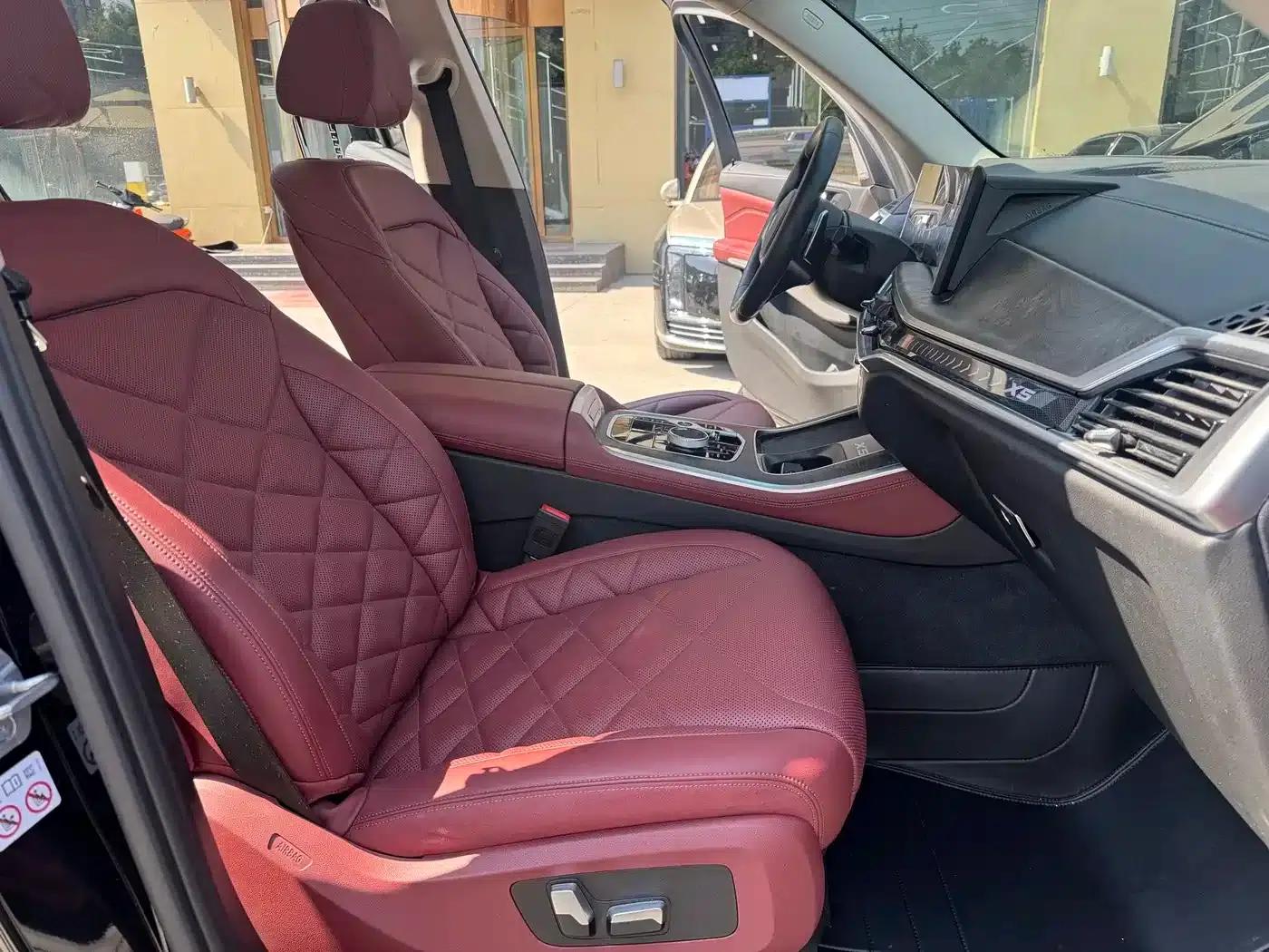 BMW X5 2023 xDrive 30Li M Sport Shadow Edition — миниатюра 14
