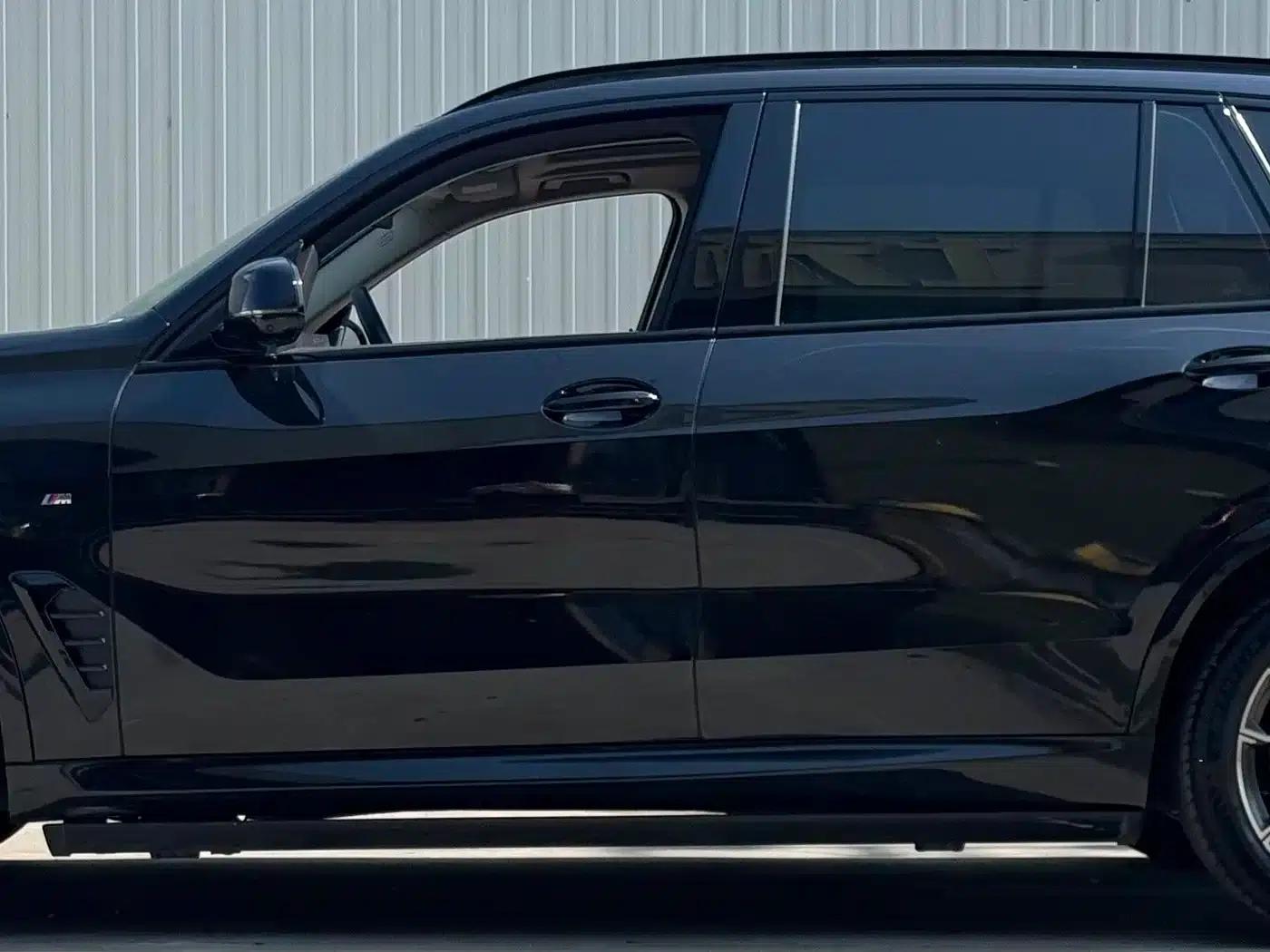 BMW X5 2023 xDrive 30Li M Sport Shadow Edition — миниатюра 5