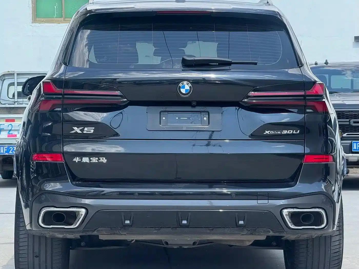 BMW X5 2023 xDrive 30Li M Sport Shadow Edition — миниатюра 7