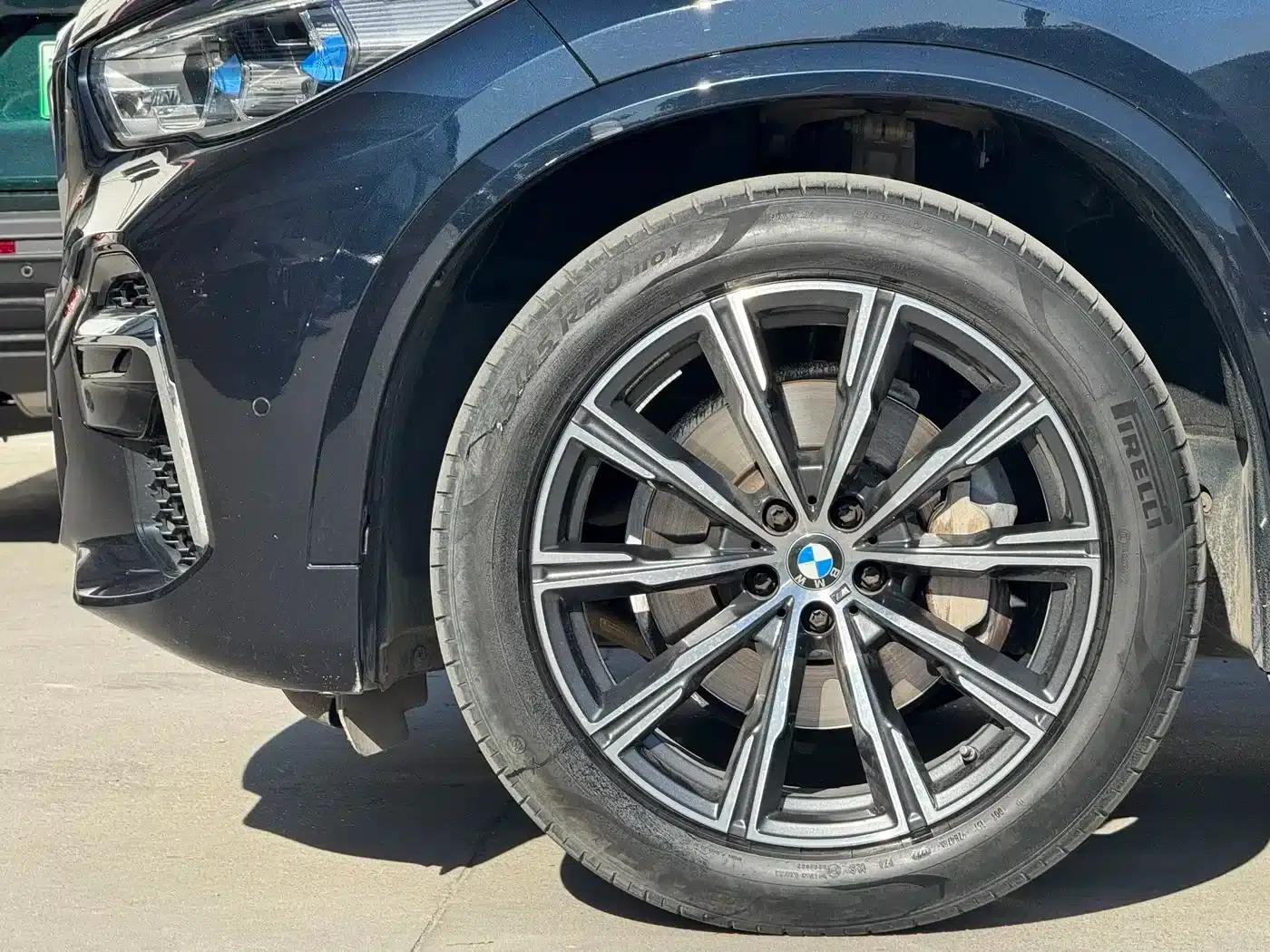BMW X5 2023 xDrive 30Li Luxury M Sport Package — миниатюра 18