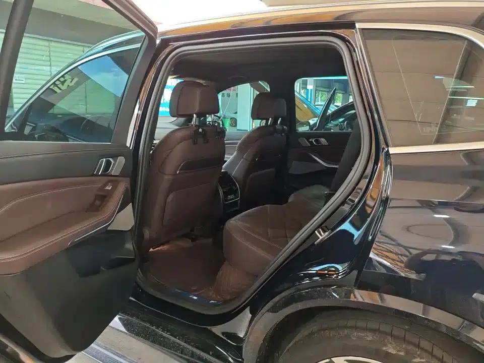BMW X5 2022 xDrive 40Li Luxury M Sport Package — миниатюра 4