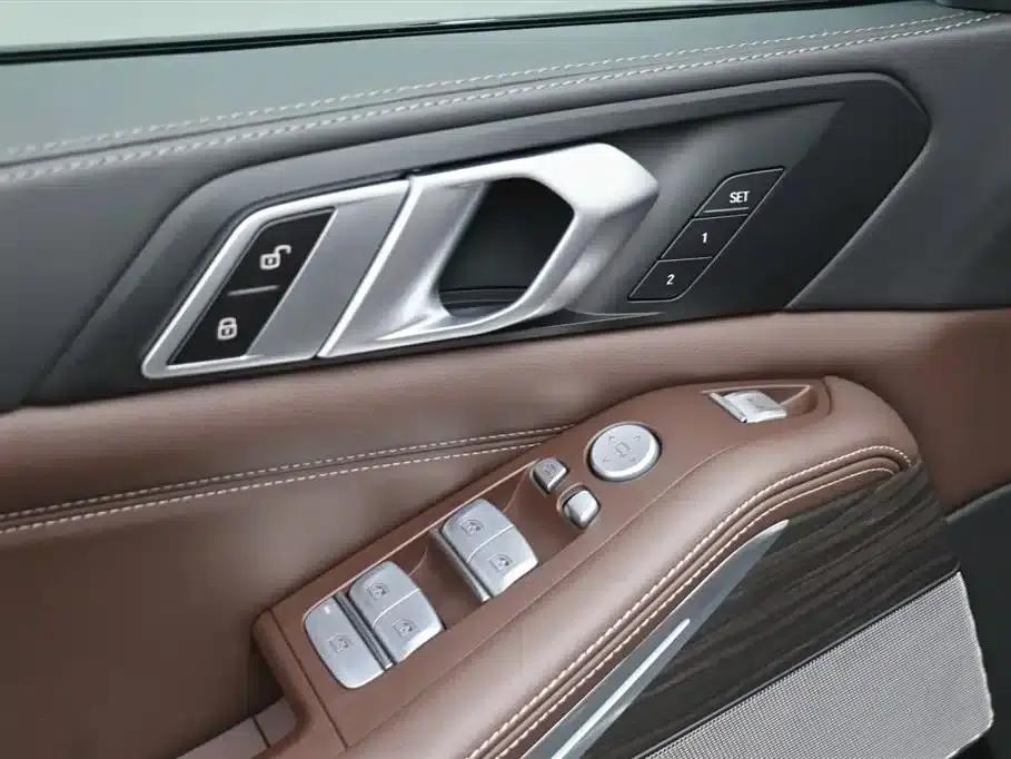 2023 BMW X5 xDrive 40Li M Sport Shadow Edition — миниатюра 11
