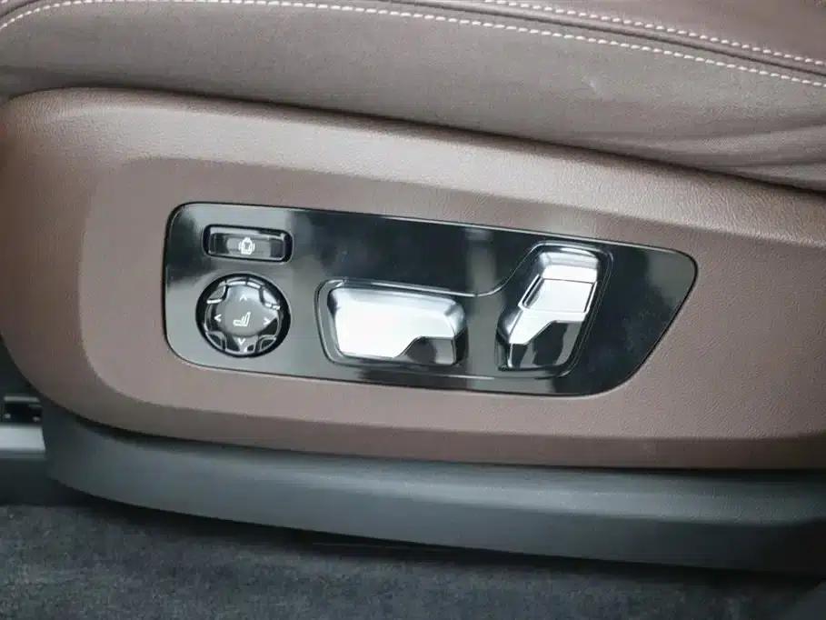 2023 BMW X5 xDrive 40Li M Sport Shadow Edition — миниатюра 13