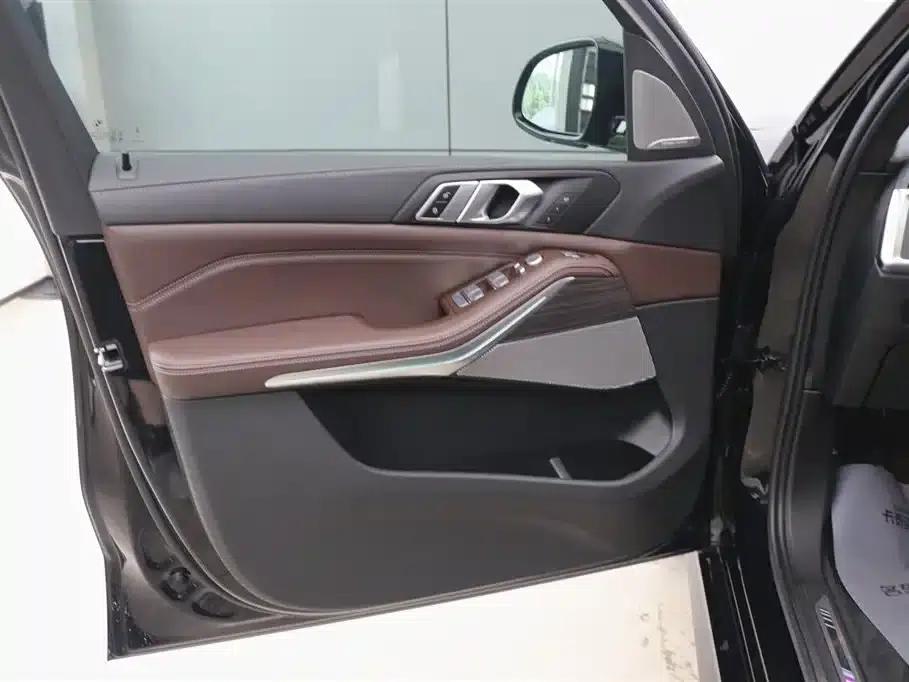 2023 BMW X5 xDrive 40Li M Sport Shadow Edition — миниатюра 10