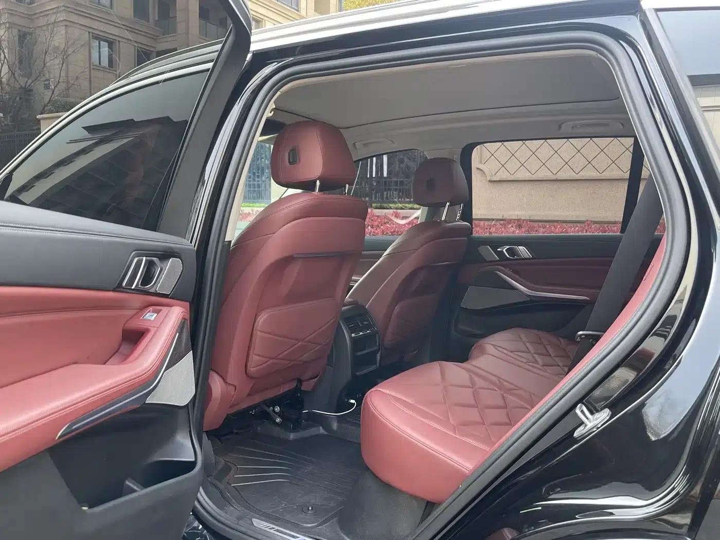 BMW X5 2022 xDrive 30Li Luxury M Sport Package — миниатюра 11