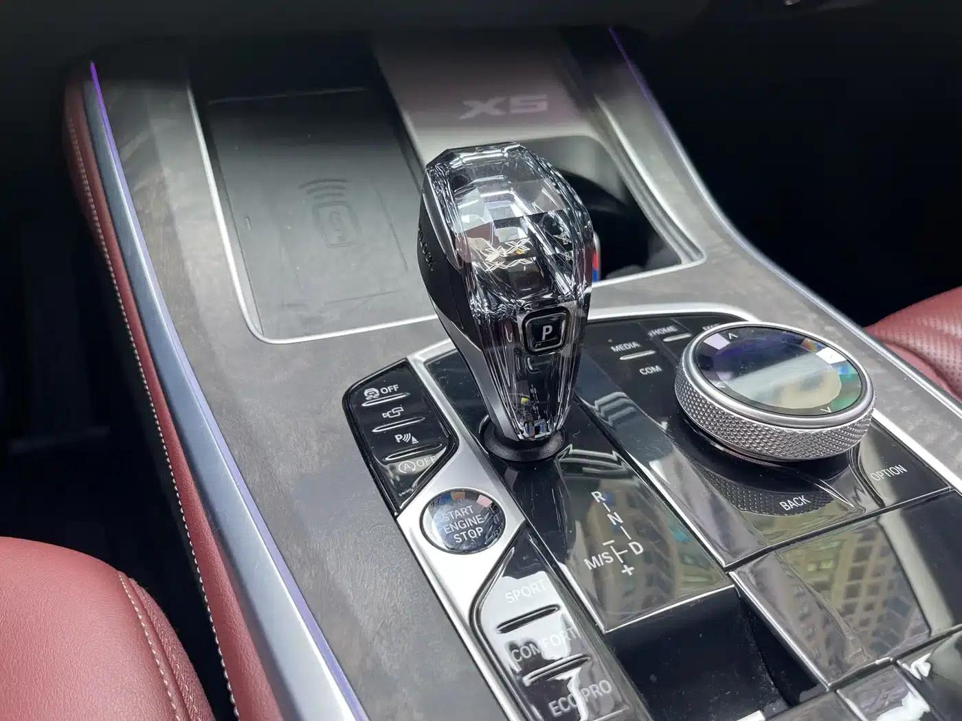 BMW X5 2022 xDrive 30Li Luxury M Sport Package — миниатюра 16