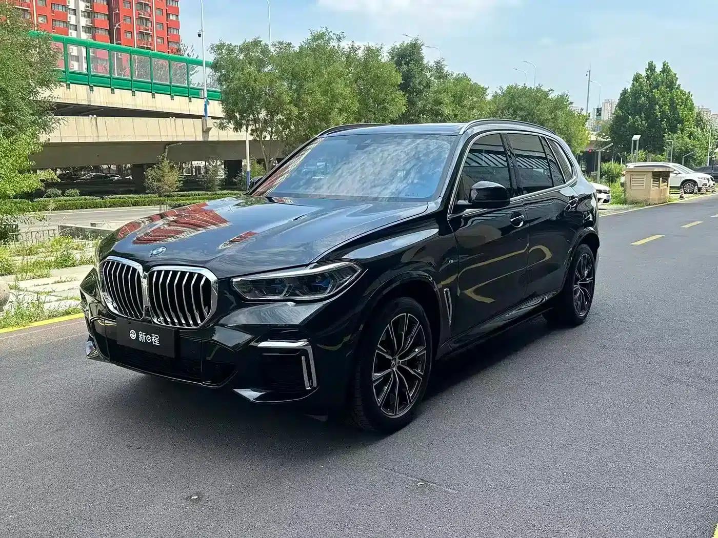 BMW X5 2022 xDrive 30Li Luxury M Sport Package — миниатюра 1