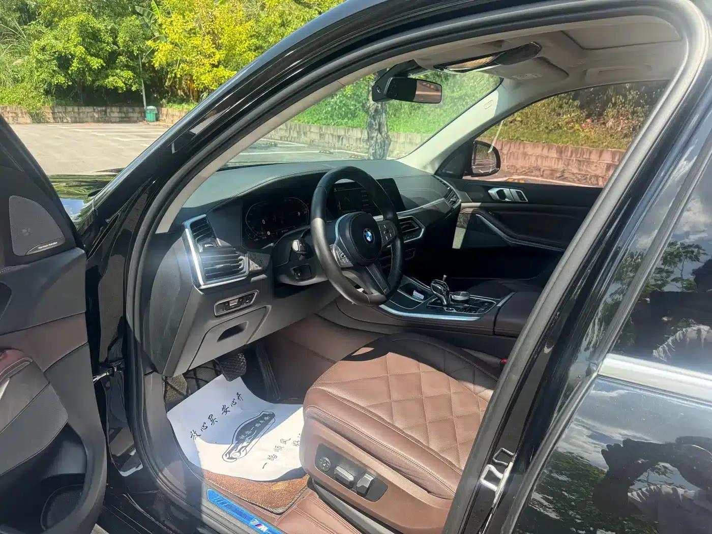 BMW X5 2023 xDrive 30Li M Sport Package — миниатюра 6