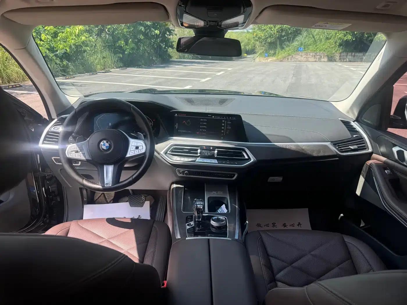 BMW X5 2023 xDrive 30Li M Sport Package — миниатюра 8